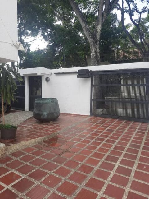 Casa para 4 en Santa Fé Norte Apartment in Caracas