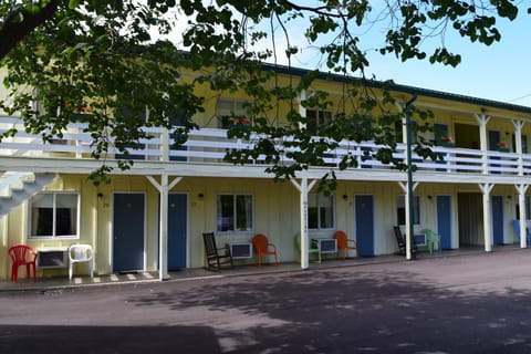 Property building, View (from property/room)