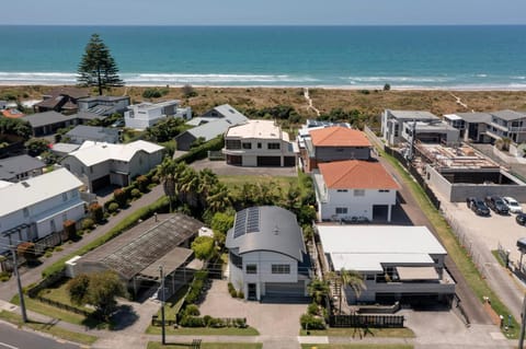 Property building, Bird's eye view