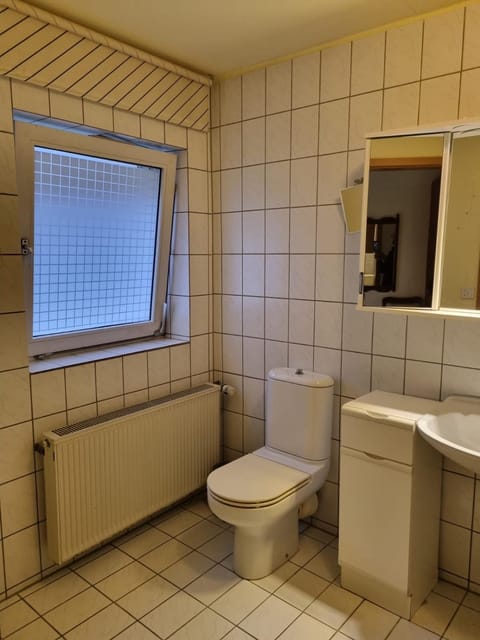 Schöne und ruhige Ferienwohnung in Frücht Apartment in Koblenz