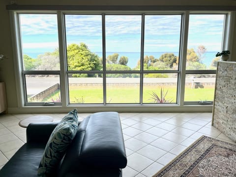 Seating area, Sea view, Sunrise