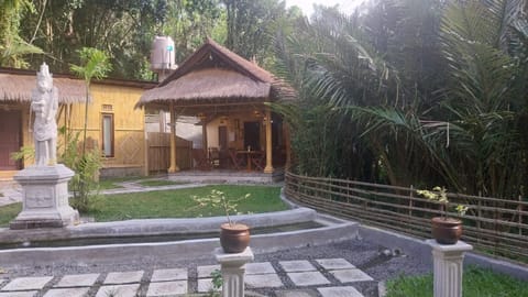 Pondok Sapta Sallaca Bed and Breakfast in Selat