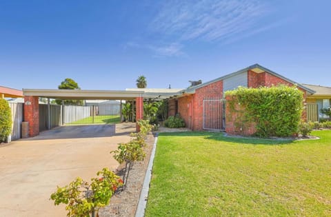 Property building, Natural landscape, Garden view