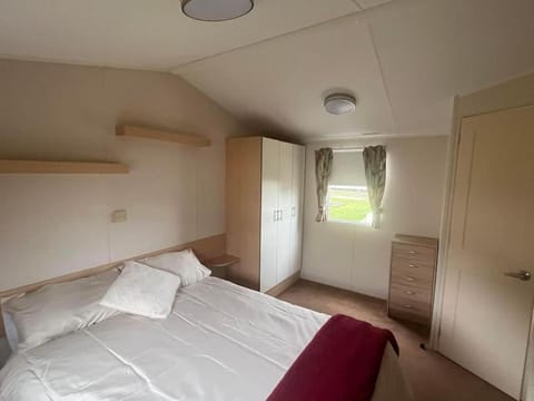 Beautiful two bedroom caravan, Eastchurch Appartamento in Eastchurch