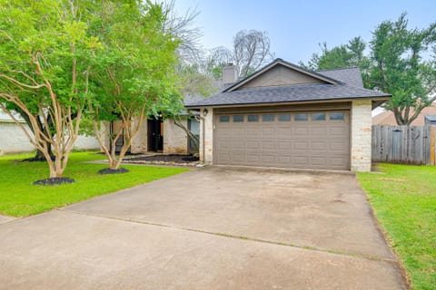 Cozy Cedar Park Escape - 20 Mi to Downtown Austin! House in Cedar Park