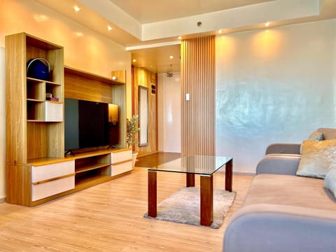 2 Bedroom Oceanfront Paradise Apartment in Lapu-Lapu City
