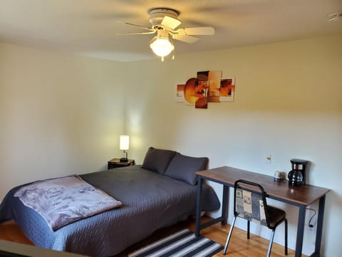 Private Room 5 with Free WIFI and Parking Casa vacanze in Edmundston