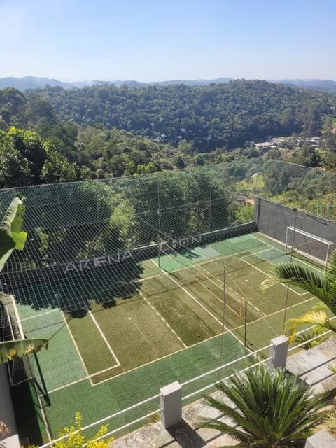 Sitio Arujá com Piscina Aquecida, Quadra e Vista Deslumbrante House in Mogi das Cruzes