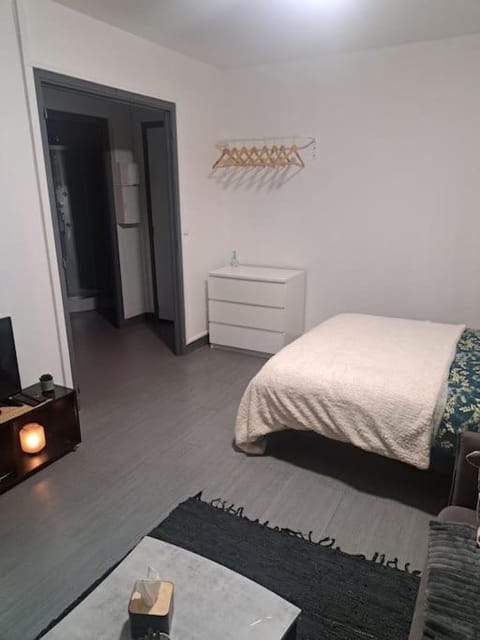 Studio 15 mn de paris Apartment in Chelles