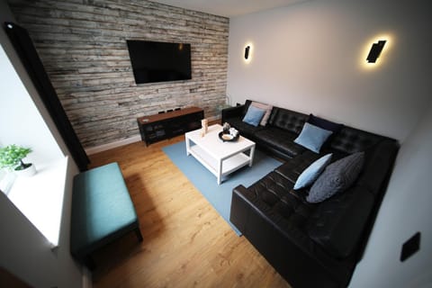 Communal lounge/ TV room, Living room, Evening entertainment