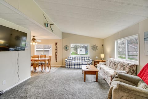 Isle Vacation Rental with Nearby Lake Access! Maison in Mille Lacs Lake