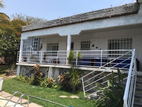 Casa Teques alberca privada House in Tequesquitengo
