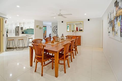 Mount Coolum easy living House in Coolum Beach