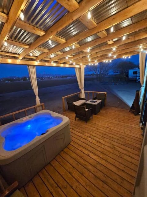 Matchbox desert oasis hot tub, pet friendly! House in Las Cruces