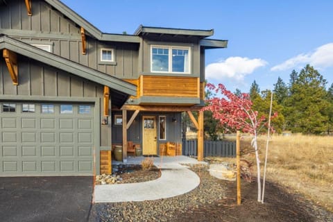 Suncadia 4 Bdrm Pet Friendly Townhome, Across from The Lodge House in Kittitas County