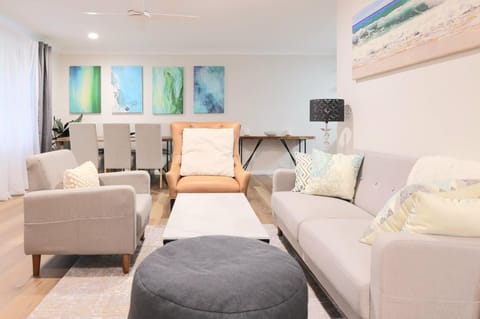 Seaside Haven - Tranquil Beachside Escape Condo in Pittwater Council