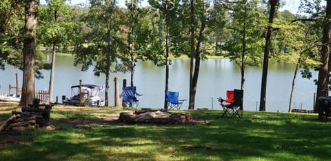 Logan Martin Lake Sunroom Camping /
Complejo de autocaravanas in Logan Martin Lake
