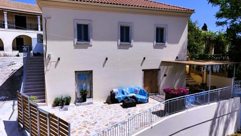 Property building, Balcony/Terrace
