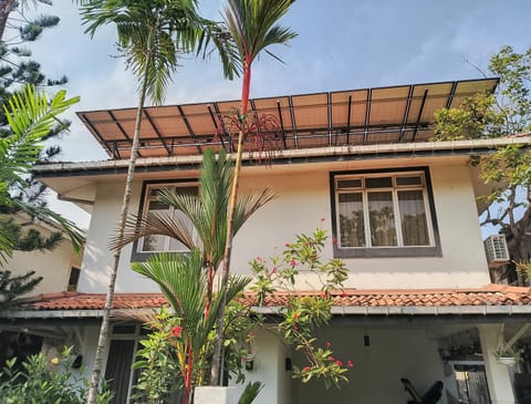 Property building, Day, Garden, Garden view