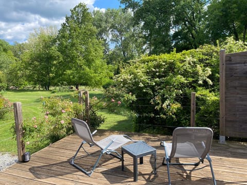 Patio, Garden view