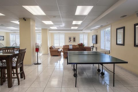 Game Room, Table tennis