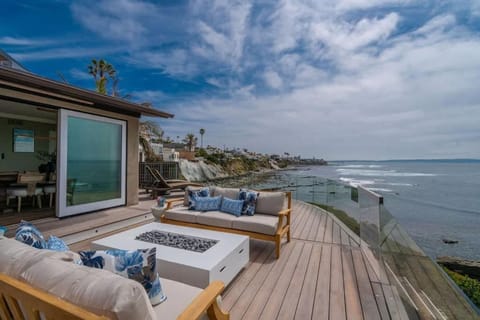 Perched Ocean Paradise House in La Jolla