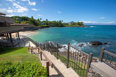 Oceanfront & ac - ksA4 - Sullivan Properties House in Kapalua