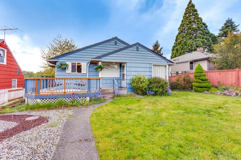 Vibrant Tacoma Retreat, Near Point Defiance Park! House in Tacoma