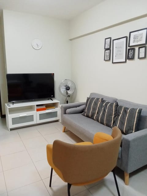 Asteria Lovely Staycation Condo in Las Pinas