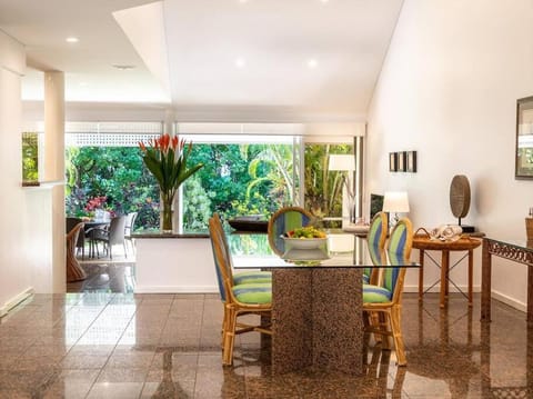 Port Douglas Mirage Villa#431- Absolute Beachfront Villa in Port Douglas