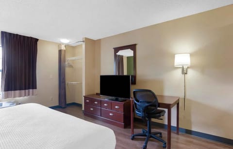 Relax Suites Extended Stay - La Mirada Hôtel in La Mirada