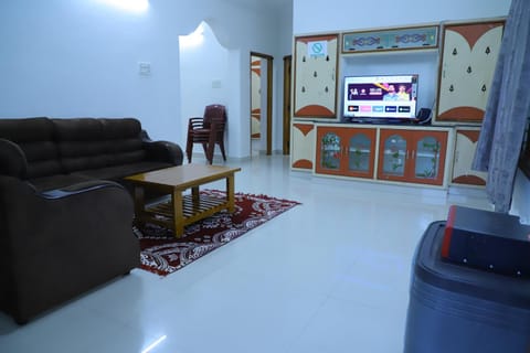 Nanda Mohan Homestay- Luxury AC Apartment close to Alipiri Kapila Teertha and ISKON temples Alquiler vacacional in Tirupati