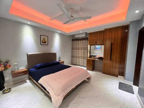 Luxury Westernstyle OpenConcept Apartment in Dhaka