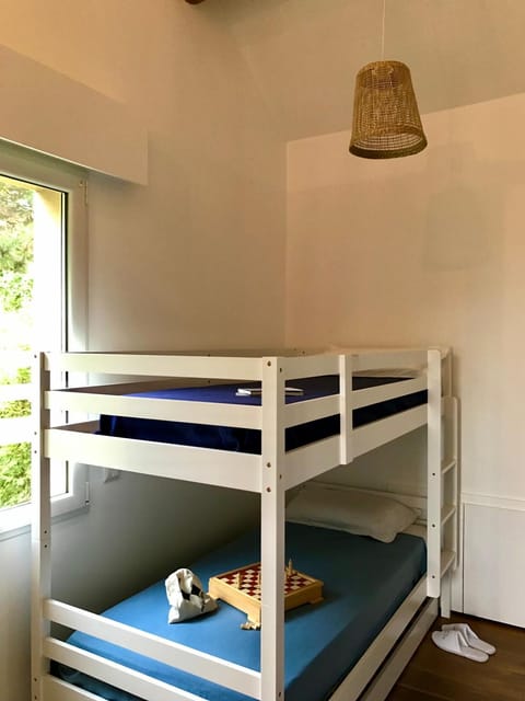 bunk bed