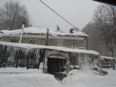 Property building, Winter