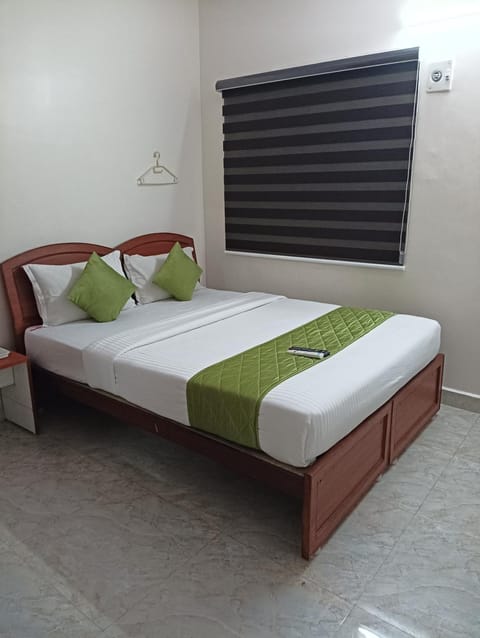 Rooms Hotel in Chennai