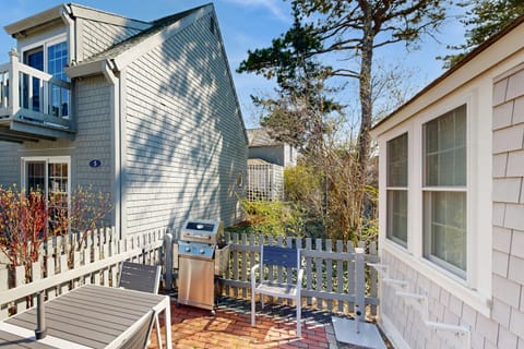 Hydrangea Cottage House in New Seabury