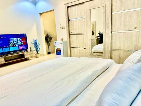 شقه رقم 5 استديو ودخول ذاتي وباثاث مودرن وانيق Apartment in Riyadh