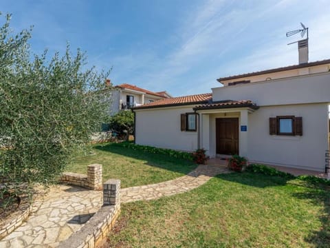 Villa Lucas Comfortable holiday residence Villa in Novigrad