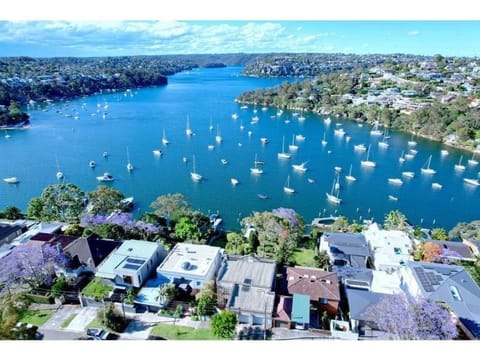 Picture-Perfect Masterpiece In Exclusive Mosman House in Sydney