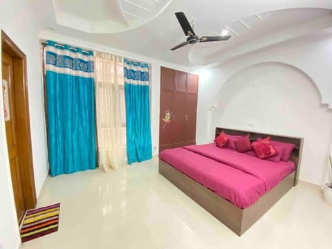 Luxury duplex bungalow noida 50 Villa in Noida