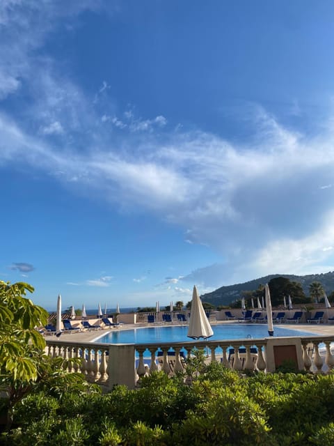 Sea view, Swimming pool