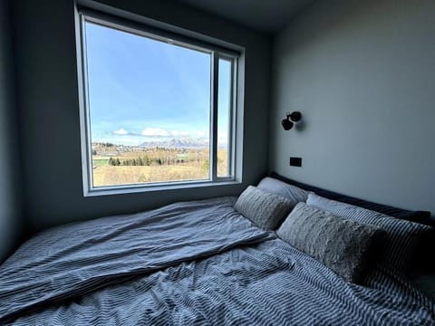 Modern Apartment with a Great View Appartement in Kopavogur