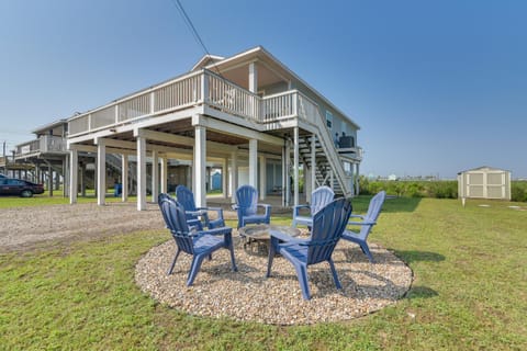 Surfside Beach Home with Bay Views - Walk to Beach! House in Surfside Beach