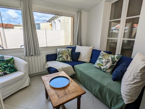 Living room, Seating area, Garden view