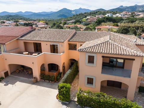 Property building, Bird's eye view