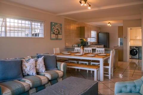 The Hermanus Family Hideaway House in Hermanus