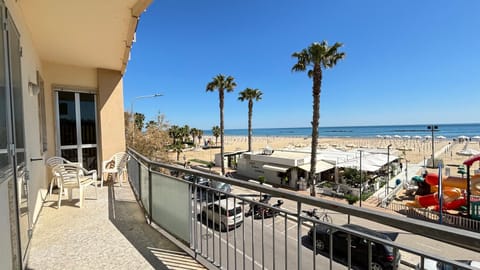 Property building, View (from property/room), Balcony/Terrace