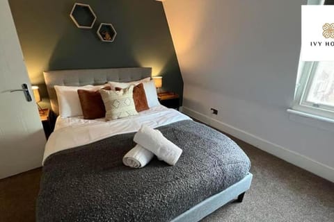 Central Three Bedroom Flat I Sleep Up to 9 Guests Apartment in Hove