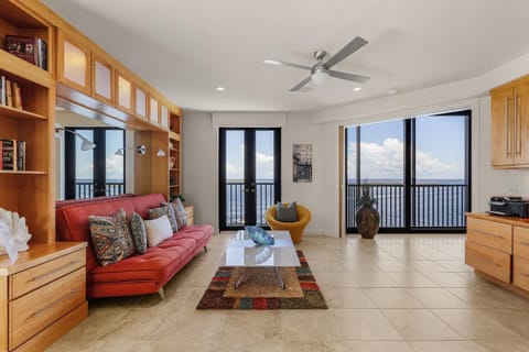 Penthouse Oasis - Sanibel Harbour Resort Community condo Casa in Punta Rassa